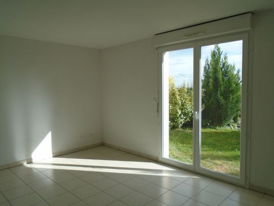 Location Appartement 3 pièces 62m² ST ANDRE DE CUBZAC 33240 - Photo 1