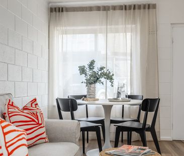 Fully Furnished Two Bedroom Unit in Prime Coastal Location only mom... - Photo 2