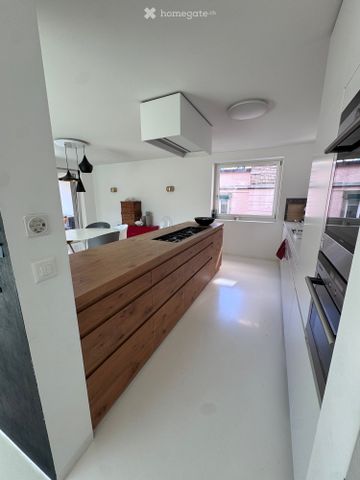 Spacious 4.5-Room Apartment with Open Layout and Loggia in Zurich 8006 (Incl. Parking) - Photo 3