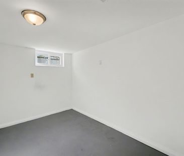 For Lease - 967 Merivale Road, Carlington - Central Park, Ontario - Photo 1