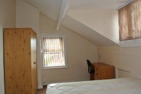 2 Bed - 9 Beamsley Place, Hyde Park, Leeds - LS6 1JZ - Student - Photo 3