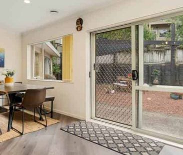 Modern Family home - 3.5 bedroom + 2 bathroom ... - Photo 2