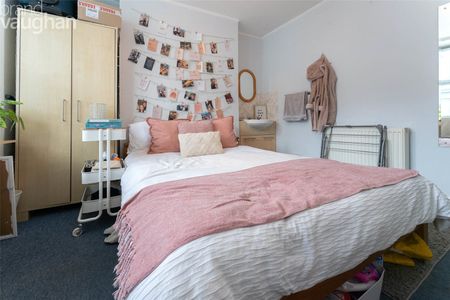 5 bedroom terraced house to rent - Photo 3