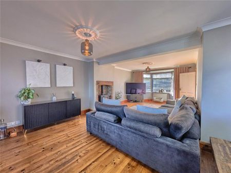 3 bedroom semi-detached house to rent - Photo 2