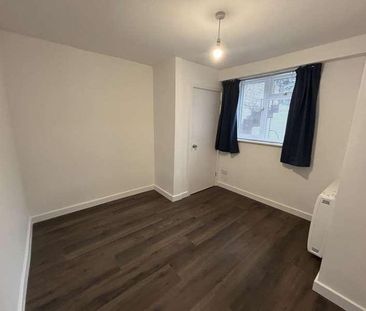 Battle Street, Reading, RG1 - Photo 2