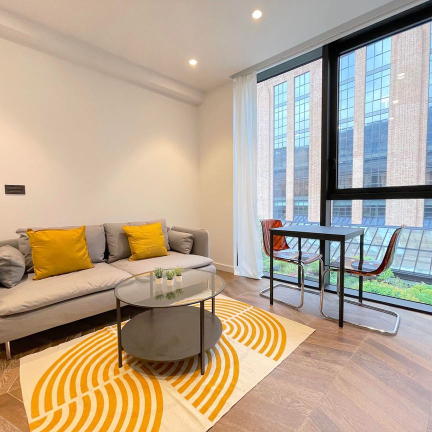 Switch House West, Circus Road West, Battersea Power Station, SW11 8BD - Photo 1