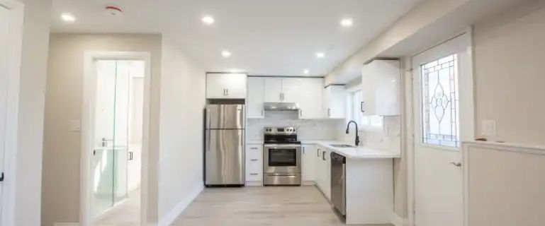 78 Wiltshire Boulevard | 78 Wiltshire Boulevard, Welland - Photo 1