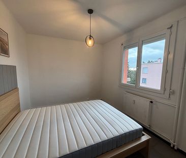A LOUER A ORANGE APPARTEMENT T2 MEUBLE, - Photo 6
