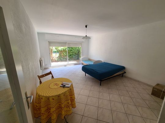 Appartement 1 pièces 39m2 MARSEILLE 9EME 775 euros - Photo 1