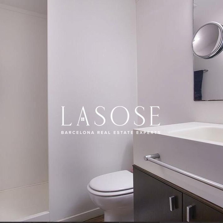 Apartment 74m² with terrace to rent in El Poblenou, Barcelona - Photo 1