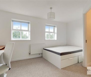 4 bedroom townhouse to rent - Photo 1