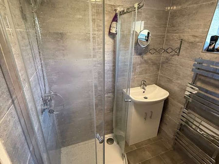 14 Longdon Close, Redditch. Large double room close to Alex Hospital Room 4 - 14 Longdon Close, Redditch - Photo 2