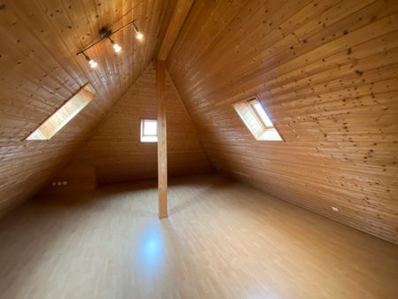 Charming 3.5-room duplex in the old town - Photo 2