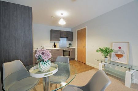 3 bedroom apartment to rent - Photo 4