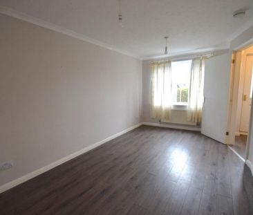 2 bedroom semi-detached house to rent - Photo 6