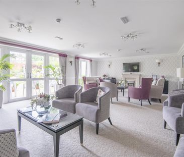 Kings Lodge, Maidstone - Photo 2