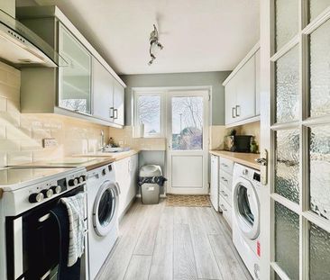 2 bedroom maisonette to rent - Photo 2