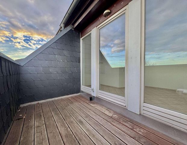 Wohntraum: helle und großzügige 3-Raum-Wohnung mit Balkon | Tageslichtbad | Keller | Abstellraum - Photo 1