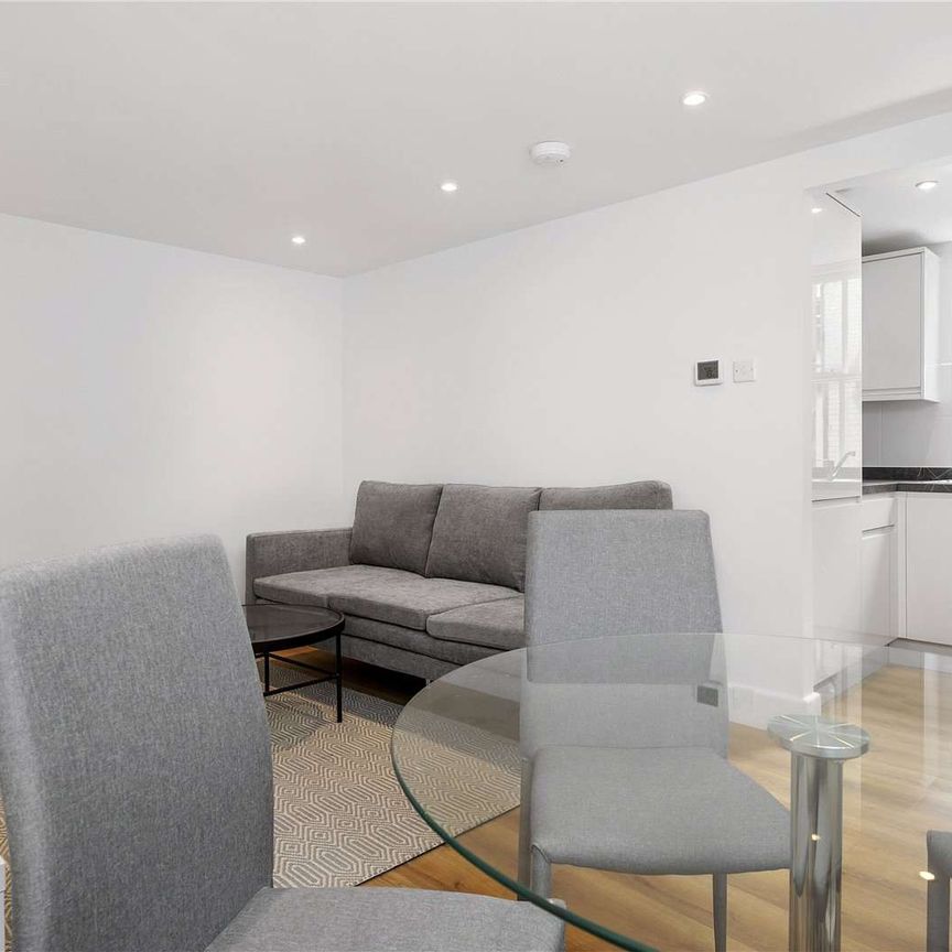 One bedroom recently refurbished property in an excellent location. - Photo 1