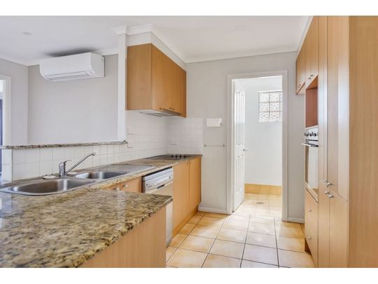 Stress-free living at Flynn's beach! - Photo 1