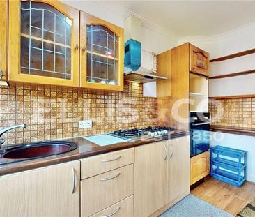 2 bedroom maisonette to rent - Photo 6