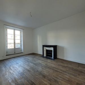 Location Appartement 1 pièce 29m² FOUGERES 35300 - Photo 2
