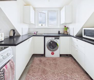 1 bedroom in a house share to rent - Photo 6