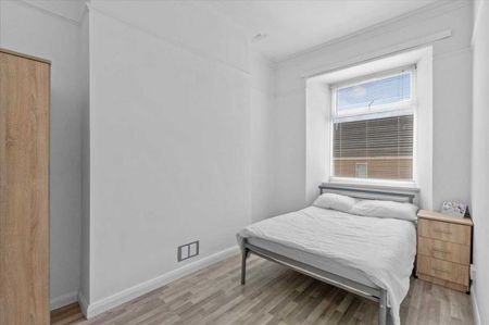 Clifton Place, Plymouth - Photo 4