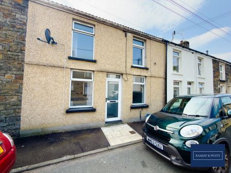 2 bedroom terraced house to rent - Photo 5