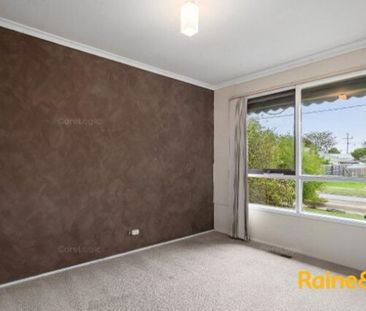 8 Harrison Drive, Cranbourne, VIC 3977 - Photo 3