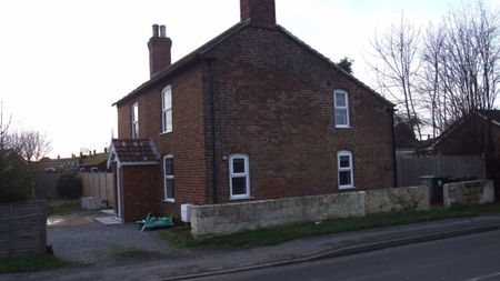 Old Boston Road, Coningsby - Photo 2