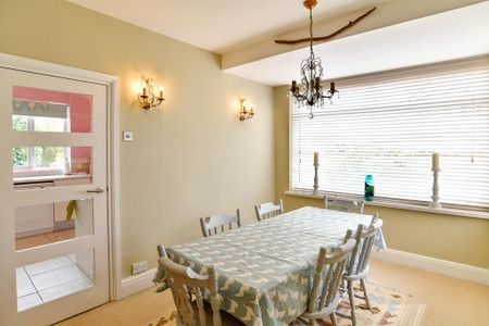 3 bedroom detached house to rent - Photo 3