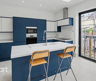 3 bedroom semi-detached house to rent - Photo 5