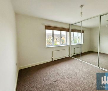 Old Earth, Elland, HX5 - Photo 3