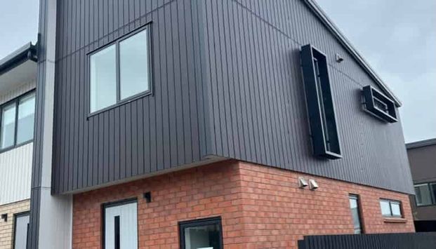 Brand-New 2-Bedroom Corner Townhouse – Glen Eden - Photo 1