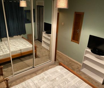 1 Bed Flat, Mark House, E2 - Photo 1