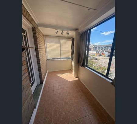 3/51 James Street, Hamilton, NSW 2303 - Photo 2