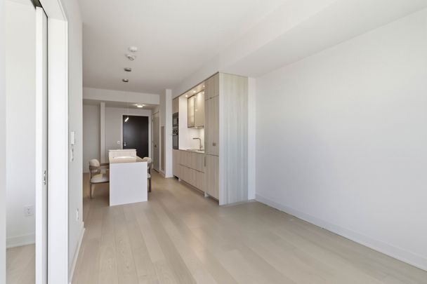 For Lease - 11 Yorkville Avenue Unit# 3403, Toronto, Ontario - Photo 1