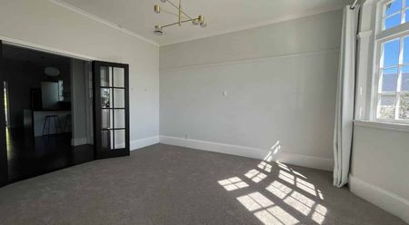 Three Bedrooms, Karori - Photo 3