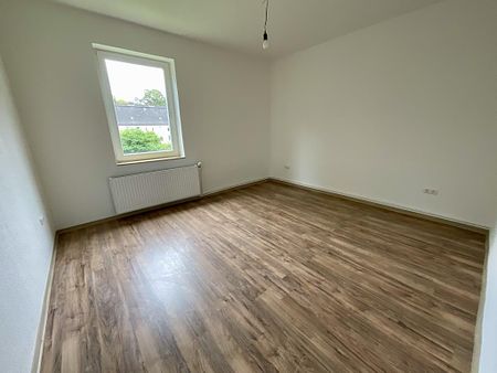 3-Zimmer-Wohnung mit neuem Badezimmer in Fedderwardergroden! - Photo 3