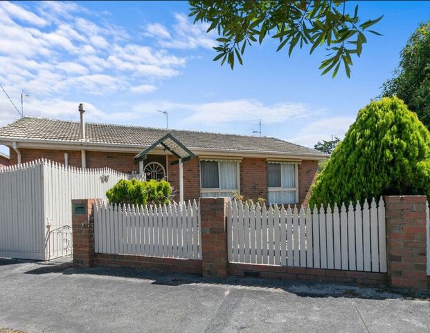 8 Ritchie Road, 3842, Churchill Vic - Photo 1