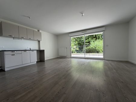 Location Appartement 4 pièces 88m² LE MESNIL ESNARD 76240 - Photo 4
