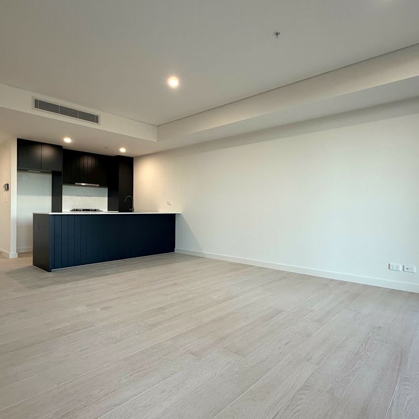 Brand New Luxury 3-Bedroom Apartment - Photo 1