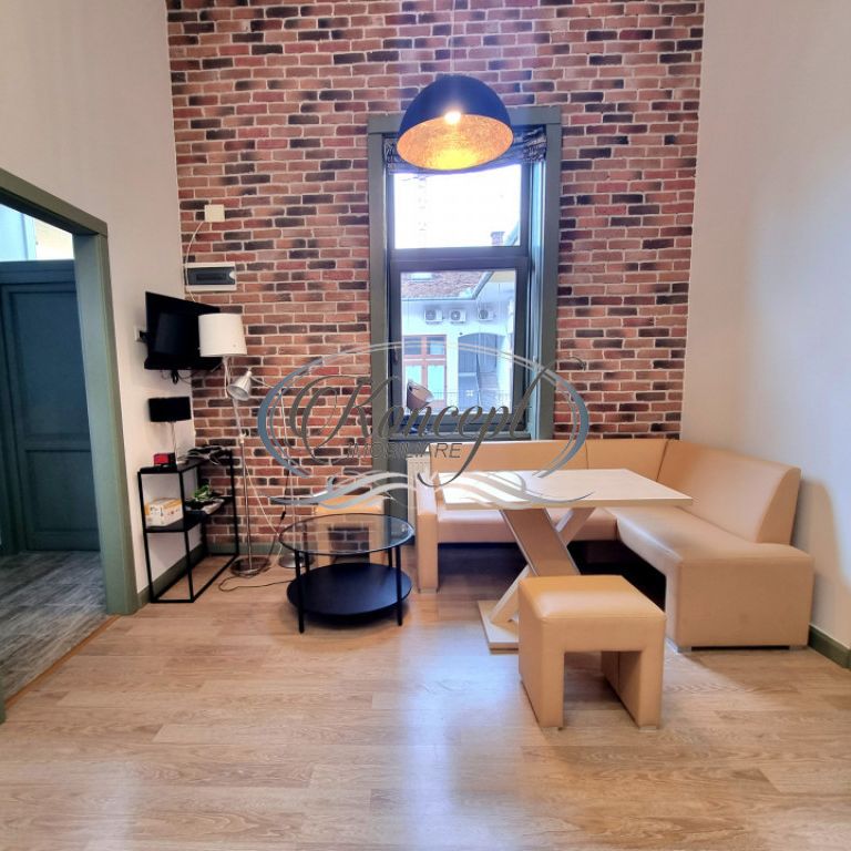 Apartament in cladire istorica in zona Central Shopping Cent - Photo 1