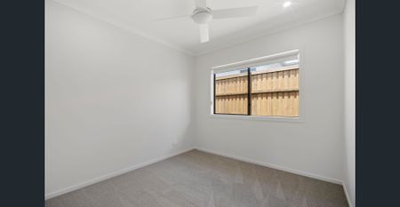 BRAND NEW MODERN HOME! - Photo 5