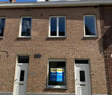 Instapklare en gezellige rijwoning in het centrum van Roeselare - Foto 4