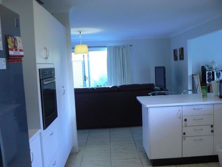 Blacktown - Photo 3
