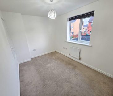 2 bedroom semi-detached house to rent - Photo 3