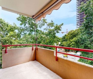 COMFORTABLE HOUSE IN A CENTRAL LOCATION - Photo 2