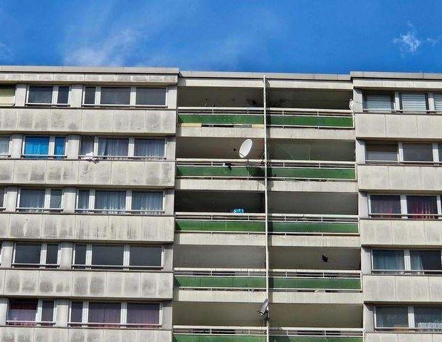 Mit Blick über Homberg, 2,5-Raum Wohnung, 63m², Balkon, 20. Etage - Photo 1